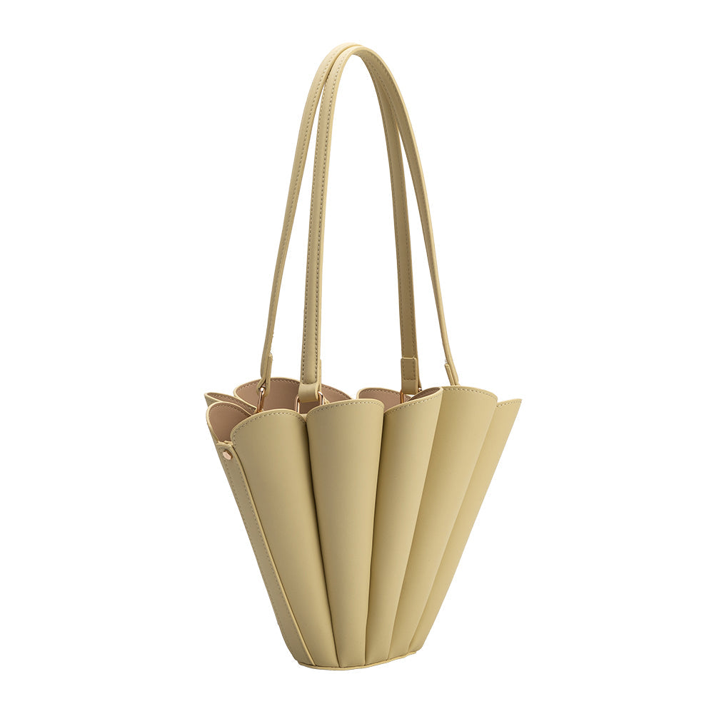 Ondine women's bucket bag in recycled vegan leather by Lune Floue - view 2