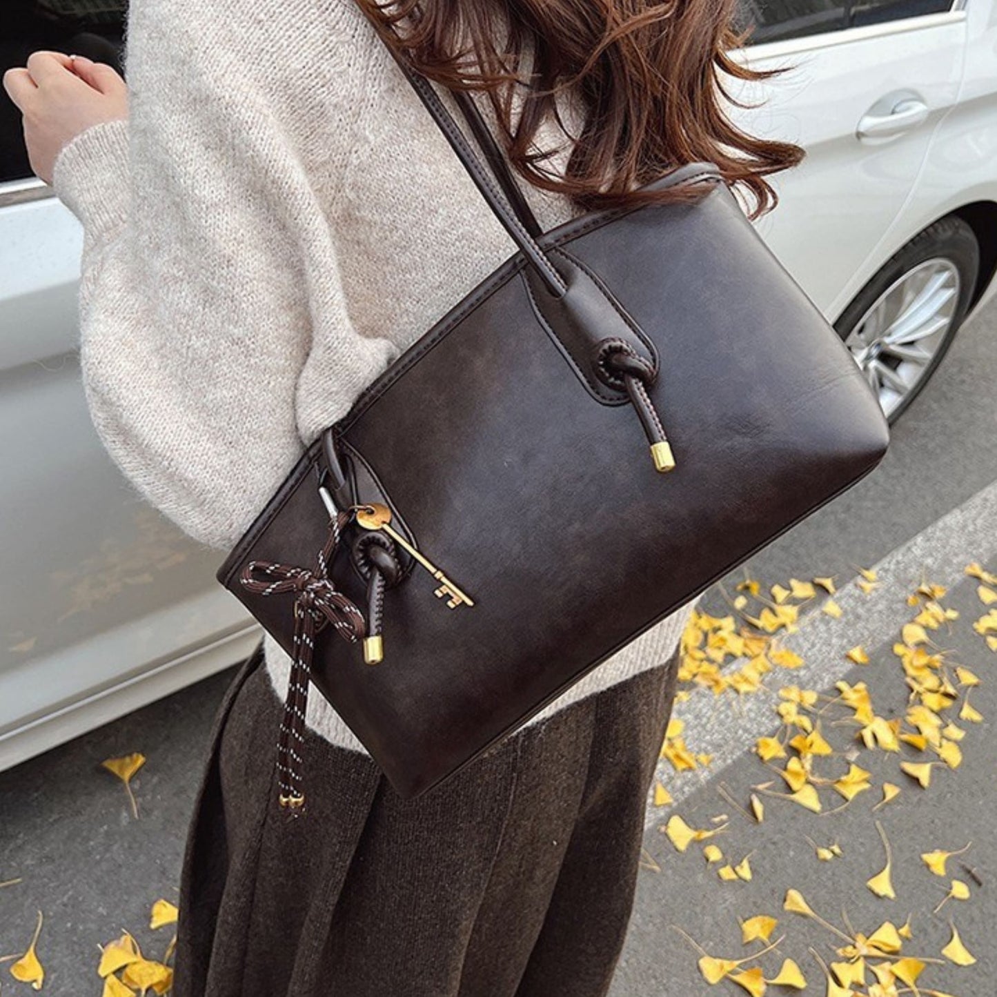 Isla | Woven Bucket Tote — Lune Floue