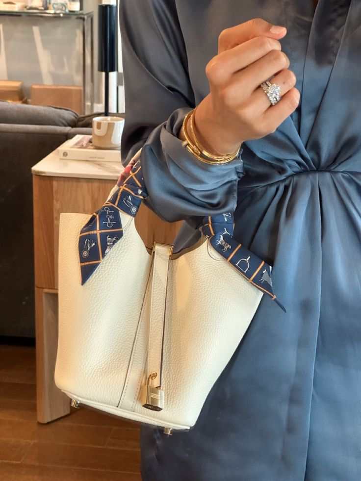 Isaure women's bucket bag by Lune Floue - view 7