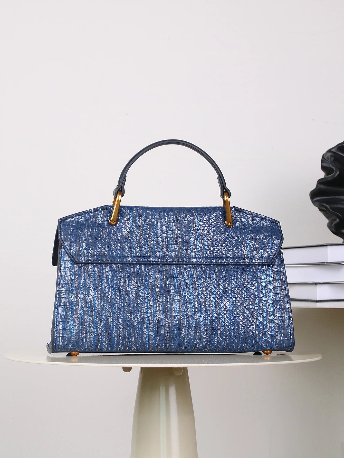 Vivienne women's shoulder bag in vegan leather by Lune Floue - view 6