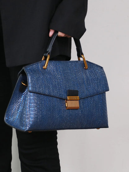 Vivienne women's shoulder bag in vegan leather by Lune Floue - view 2